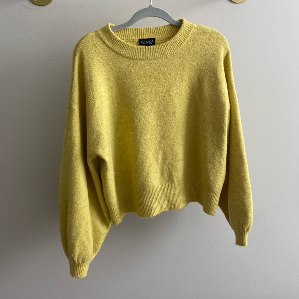 Balloon sleeve sweater